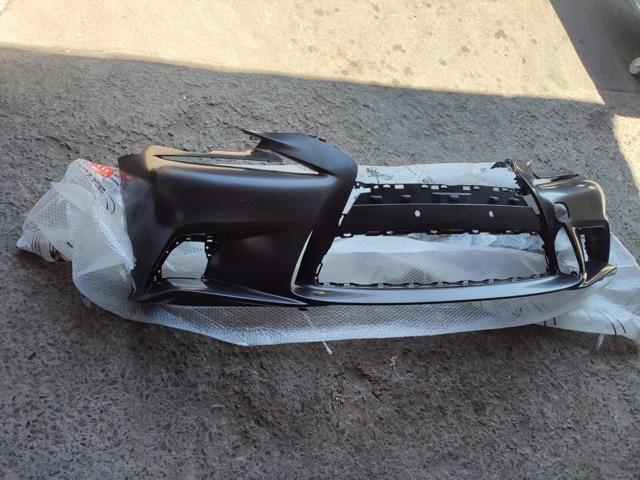 Бампер на авто Toyota 521195E939 цена, от 354.75 USD