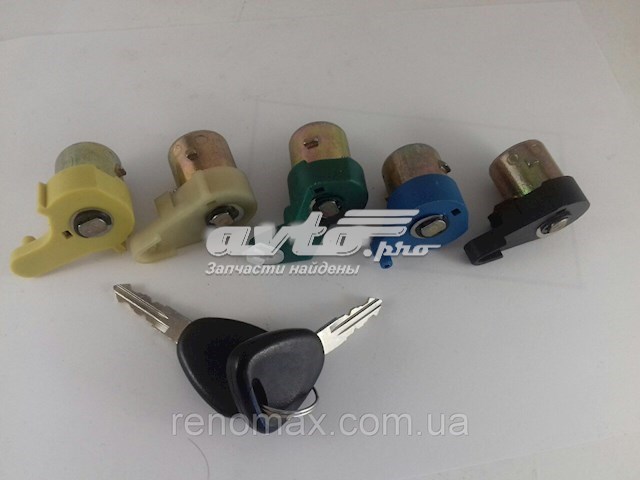 Pedal embrague 7701470101 RENAULT