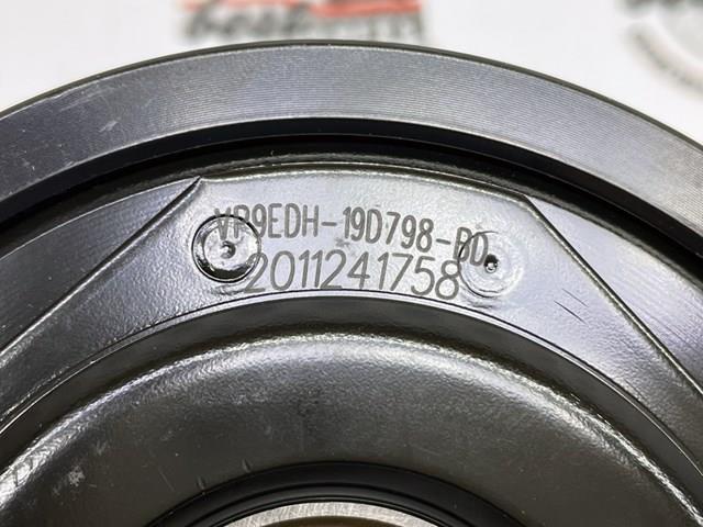 Шкив компрессора кондиционера LR027782 Land Rover