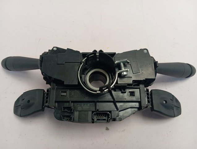 Подрулевой правый переключатель  Peugeot/Citroen 98262150ZD