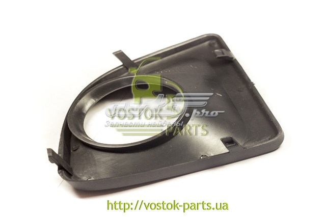 Заглушка (решетка) противотуманных фар бампера переднего правая T112803574 Chery