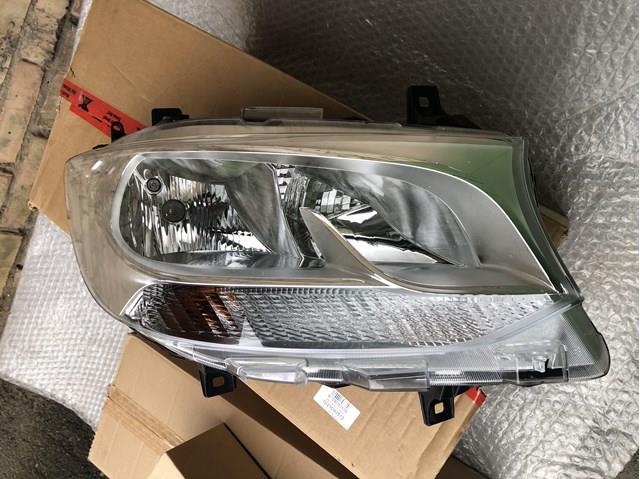 9109060100 Mercedes Фара передняя правая