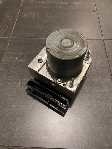 4454005120 Toyota Блок ABS гидравлический