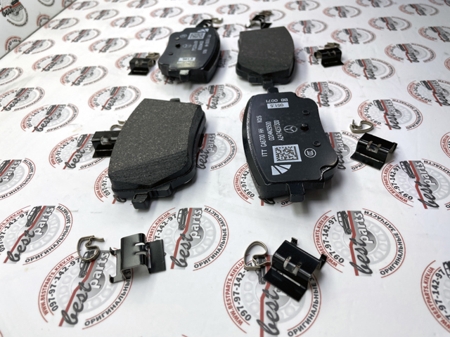 Колодки дисковые  Mercedes A0004201706 цена, от 30.23 USD