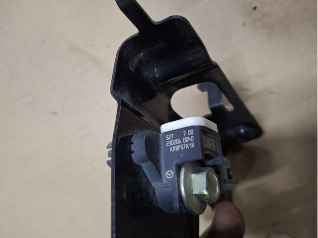KR9P57K1X Mazda 
