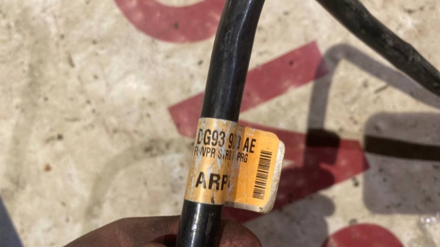 DG939D668AE Ford 