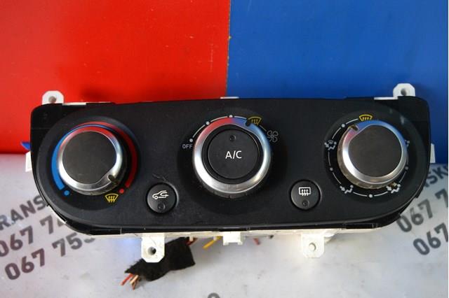 Блок управления кондиционером 272705324R Renault (RVI)