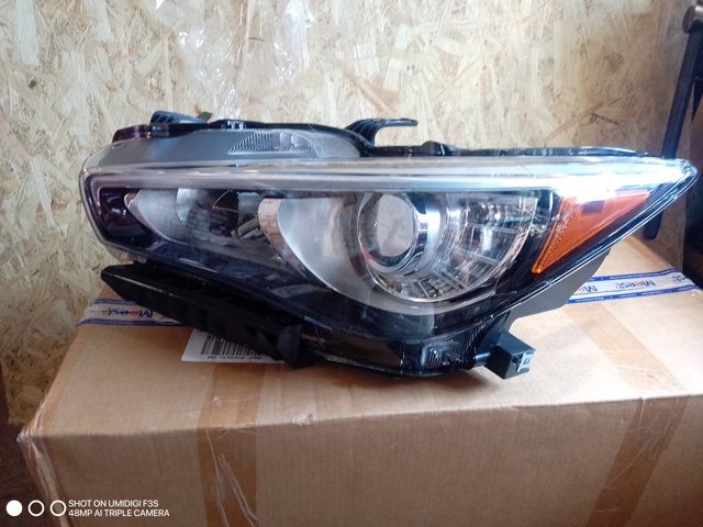 Левая фара 260606HH7A Nissan/Infiniti