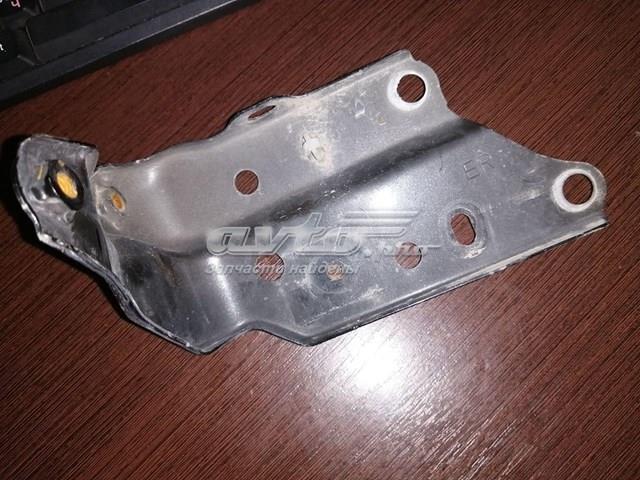 Кронштейн кріплення крила переднього правого, передній 5383533100 TOYOTA