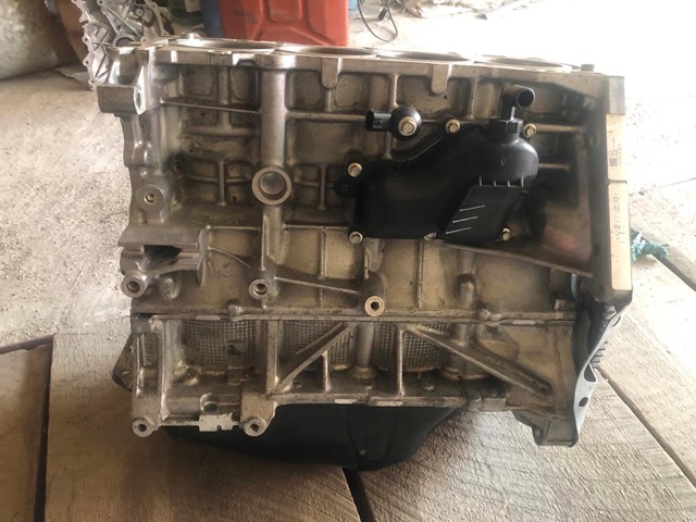 Двигатель PYZC02300 Mazda