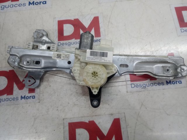  Nissan/Infiniti 82700HV00C цена, от 50.68 USD