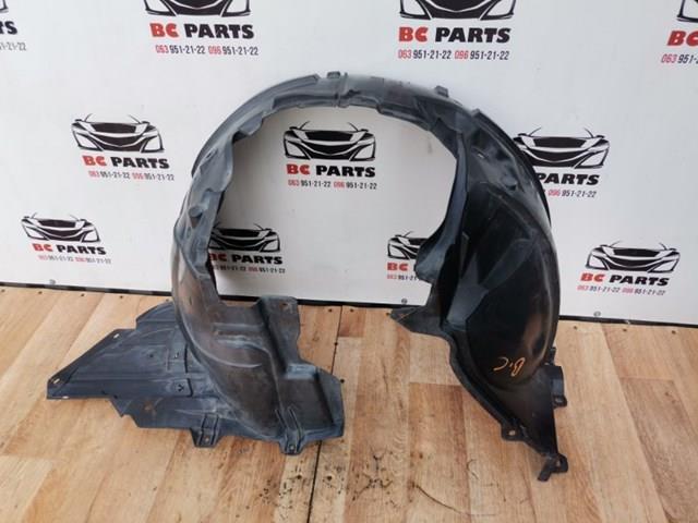 Подкрылок передний правый 638403SH0A Nissan/Infiniti