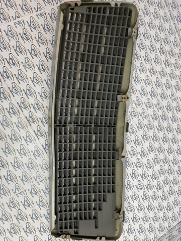 Grelha do radiador Mercedes A2028880023