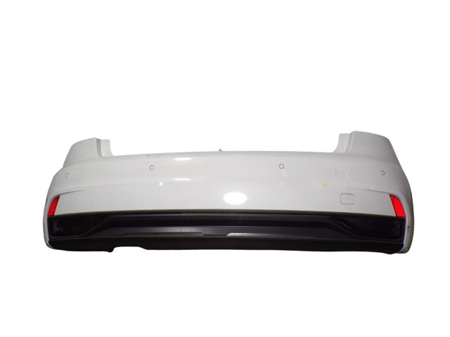 Задний бампер 82A807067AGRU VAG