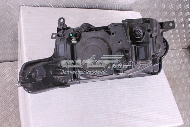 LR040673 Land Rover Фара передняя правая