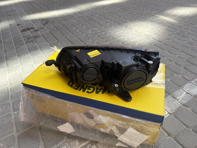 Купить LPO461 Magneti Marelli Фара основная правая