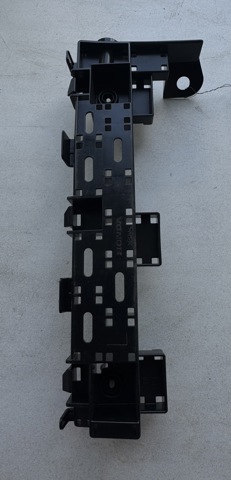 Направляющая переднего бампера левая Honda 71198TRTA02 цена, от 9.86 USD
