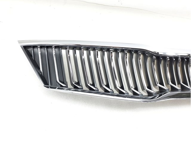 Решетка радиатора 86350D5500 Hyundai/Kia