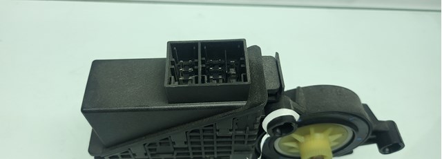 Мотор стеклоподъемника двери передней правой VAG 440774EP цена, от 25.34 USD