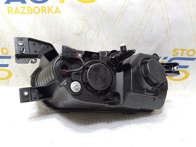 Правая фара 260101001R Renault (RVI)