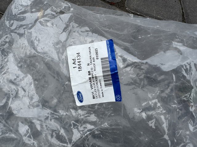 BK31V001A06BB Ford Нижний дефлектор радиатора