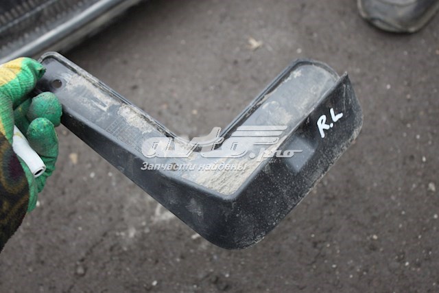 Брызговик задний, левый Hyundai/Kia 868414L500
