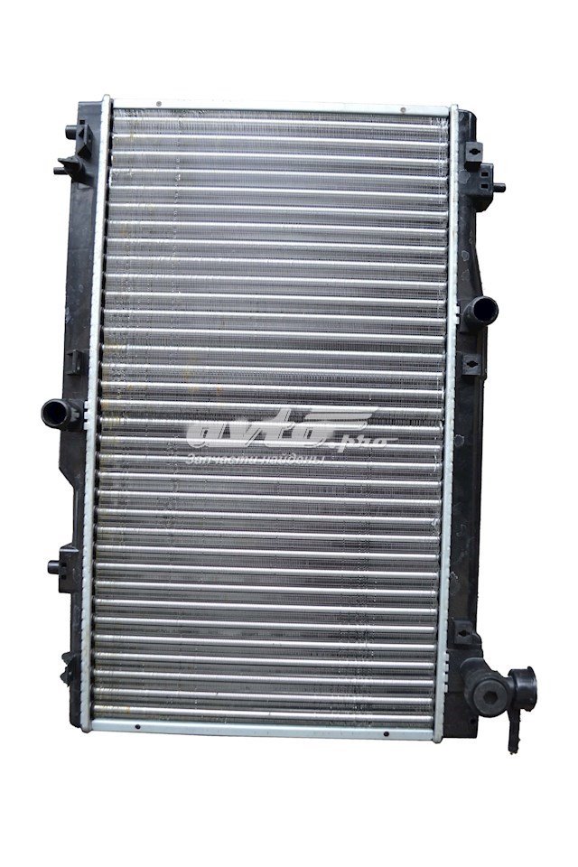 Радиатор охлаждения двигателя CDN CDN4006