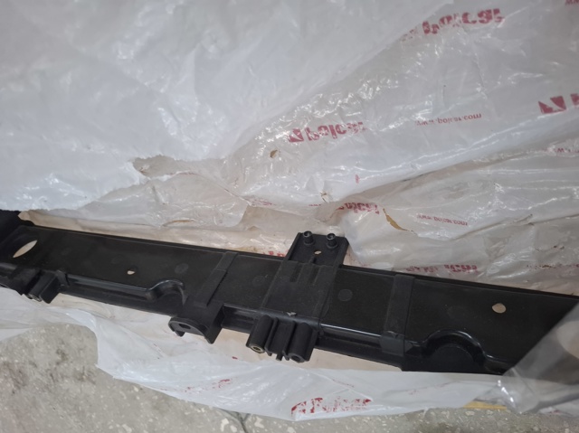 Compre 411304 Polcar Suporte do radiador montado (painel de montagem de fixação das luzes)