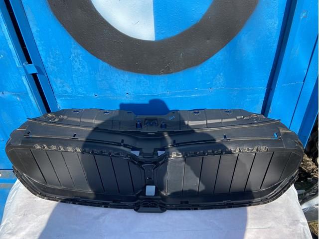 Решетка радиатора 5A218F3 BMW