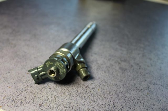 Топливные форсунки 0445110749 Bosch