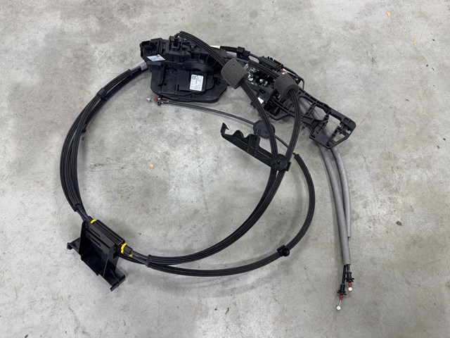 Купить 2539739 Ford Замок двери сдвижной