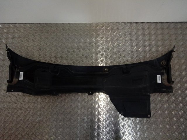 FK724105A Land Rover 