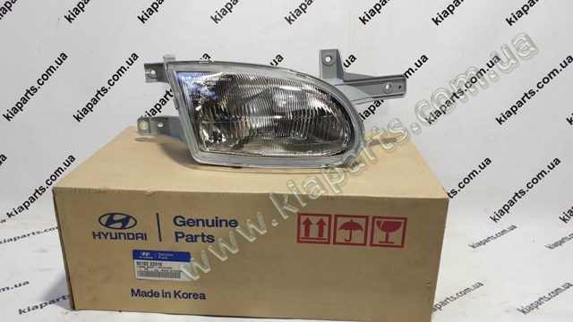 Правая фара 9210227500 Hyundai/Kia