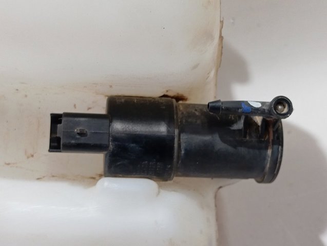 Бачок омывателя 289100406R Renault (RVI)