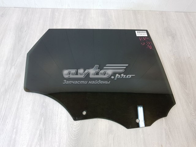 Стекло двери задней правой LR043951 Land Rover