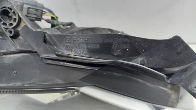 Правая фара EH1051030 Mazda