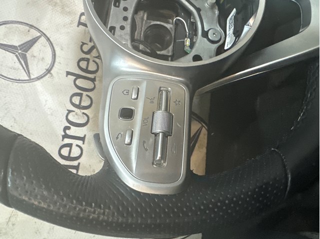 0004609102 Mercedes Колесо рулевое