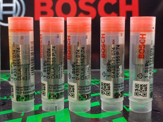 Распылитель дизельной форсунки Bosch DLLA155P74
