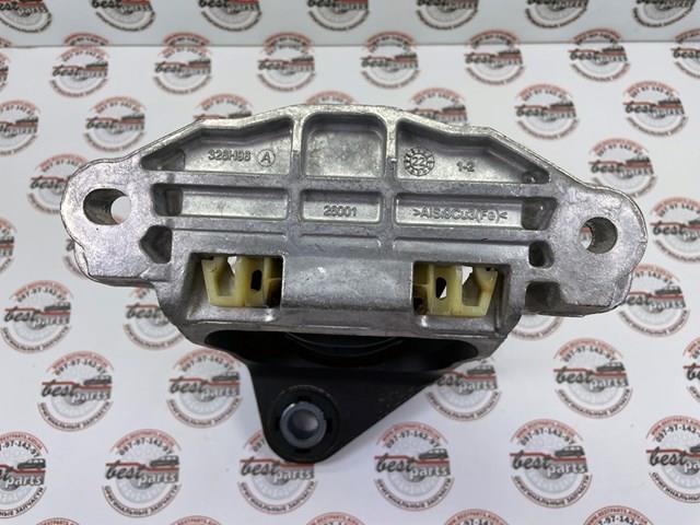 Правая подушка двигателя 32298661 Volvo