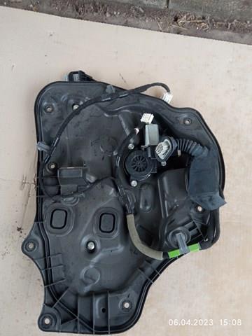 KB7W73590 Mazda Механизм стеклоподъемника двери задней, левой