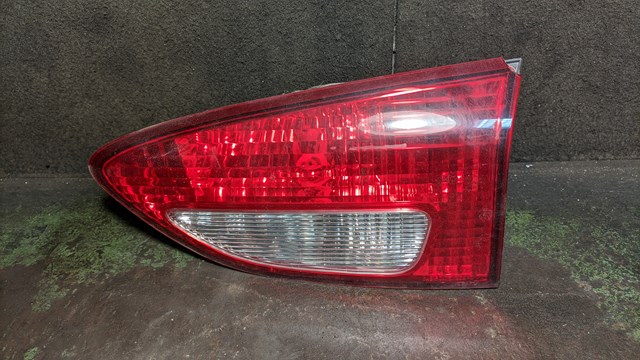 Фонарь задний правый, внутренний Subaru 84251XA00A цена, от 22.80 USD