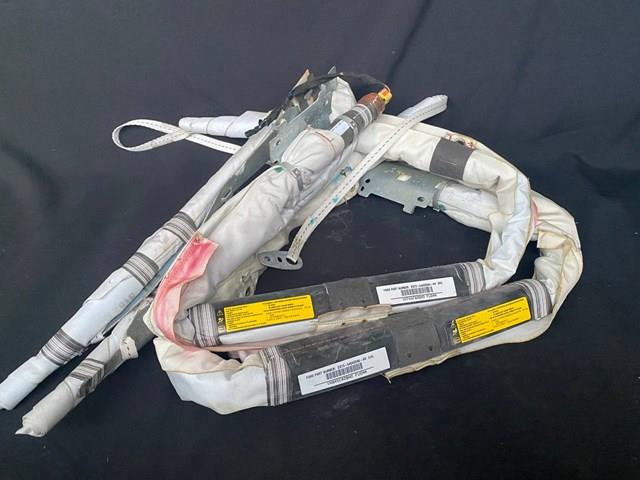 DS7354042D95AH Ford Левая шторка безопасности