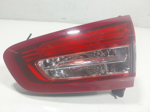 Фонарь задний правый внутренний 9803167980 Peugeot/Citroen