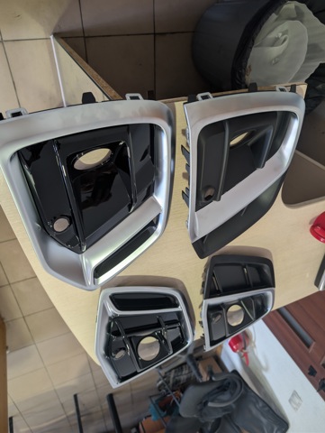  Решетка переднего бампера левая VAG 80A807679AGCOX