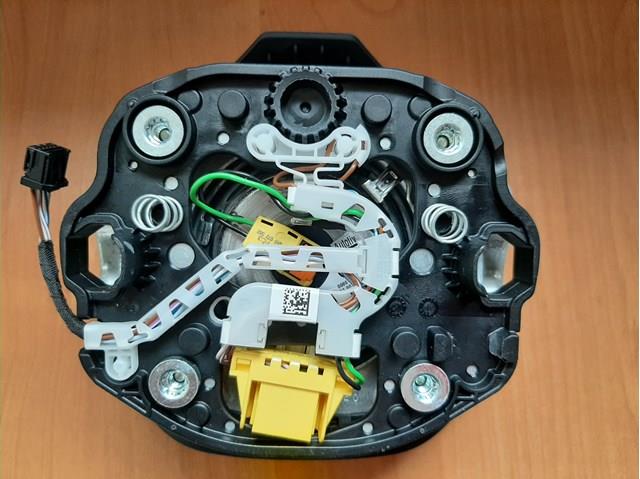 7LA880201JXEA VAG Подушка безопасности водителя