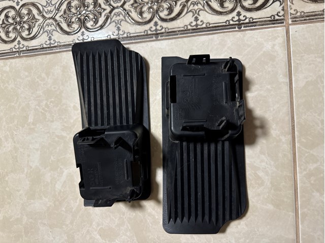 Кронштейн датчика мертвой зоны Mercedes A2978856901 цена, от 63.35 USD