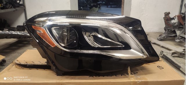 A1569067400 Mercedes 