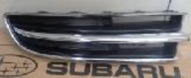 Решетка радиатора правая на Subaru Tribeca B9 
