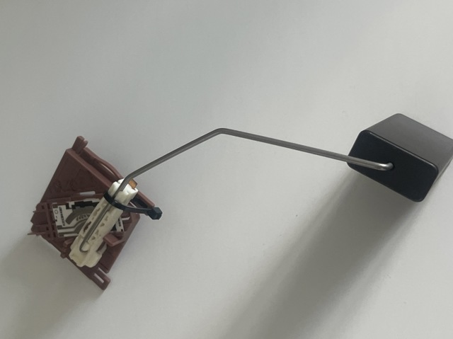 Датчик уровня топлива в бензобаке VVP F88765 цена, от 10.14 USD