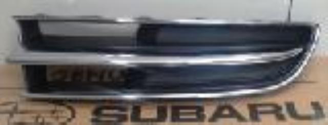Решетка радиатора левая на Subaru Tribeca B9 